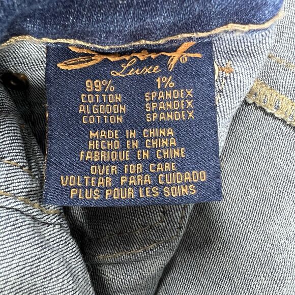 7 For All Mankind Luxe Women’s Distressed Dark Mid Rise Raw Edge Capri Size 16 - Picture 5 of 8